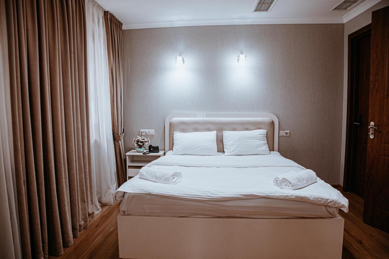 Sama Grand Hotel Tbiliszi Kültér fotó
